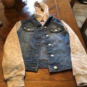 Adorable!!! Jean jacket. NWOT. Never worn.